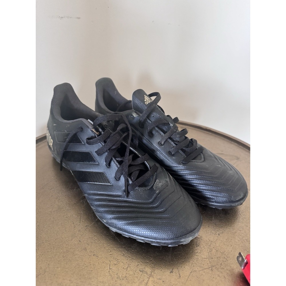 Adidas Predator Black Gold Men's Indoor Soccer Shoes 40.5 7.5 Futball Guc